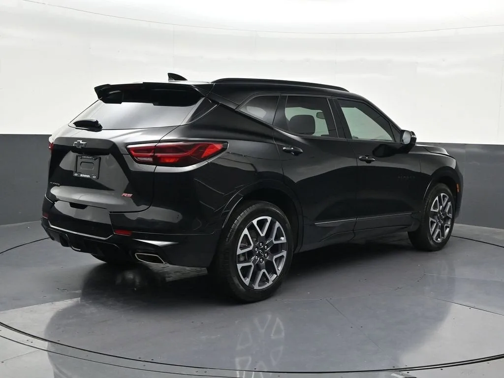 2023 Chevrolet Blazer RS photo 5