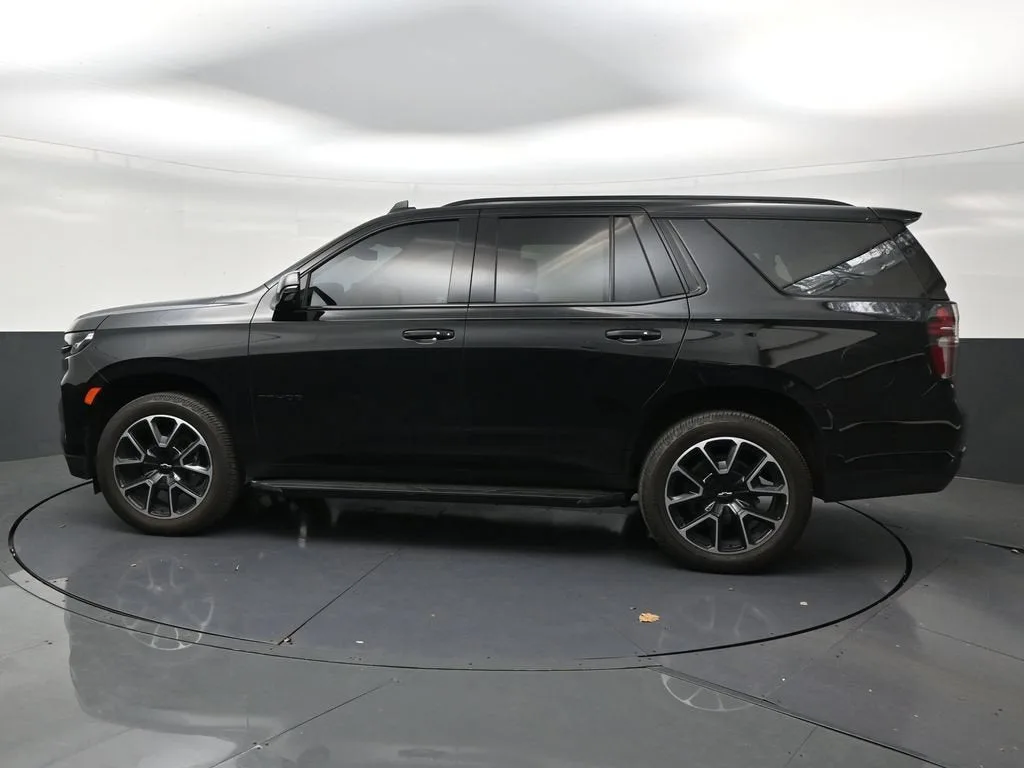 2023 Chevrolet Tahoe RST photo 2