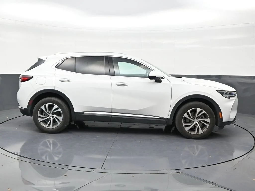 2023 Buick Envision Essence photo 6
