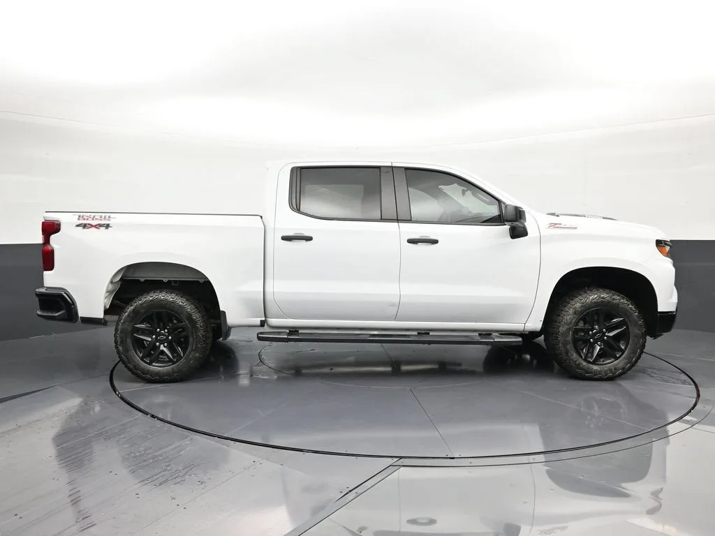 2024 Chevrolet Silverado 1500 Custom Trail Boss photo 6
