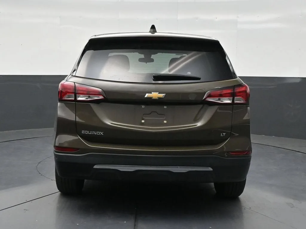 2023 Chevrolet Equinox LT photo 4