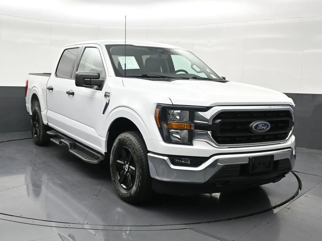 2023 Ford F-150 XL photo 8