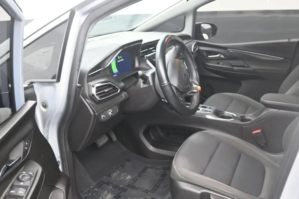 2023 Chevrolet Bolt EV 1LT photo 10