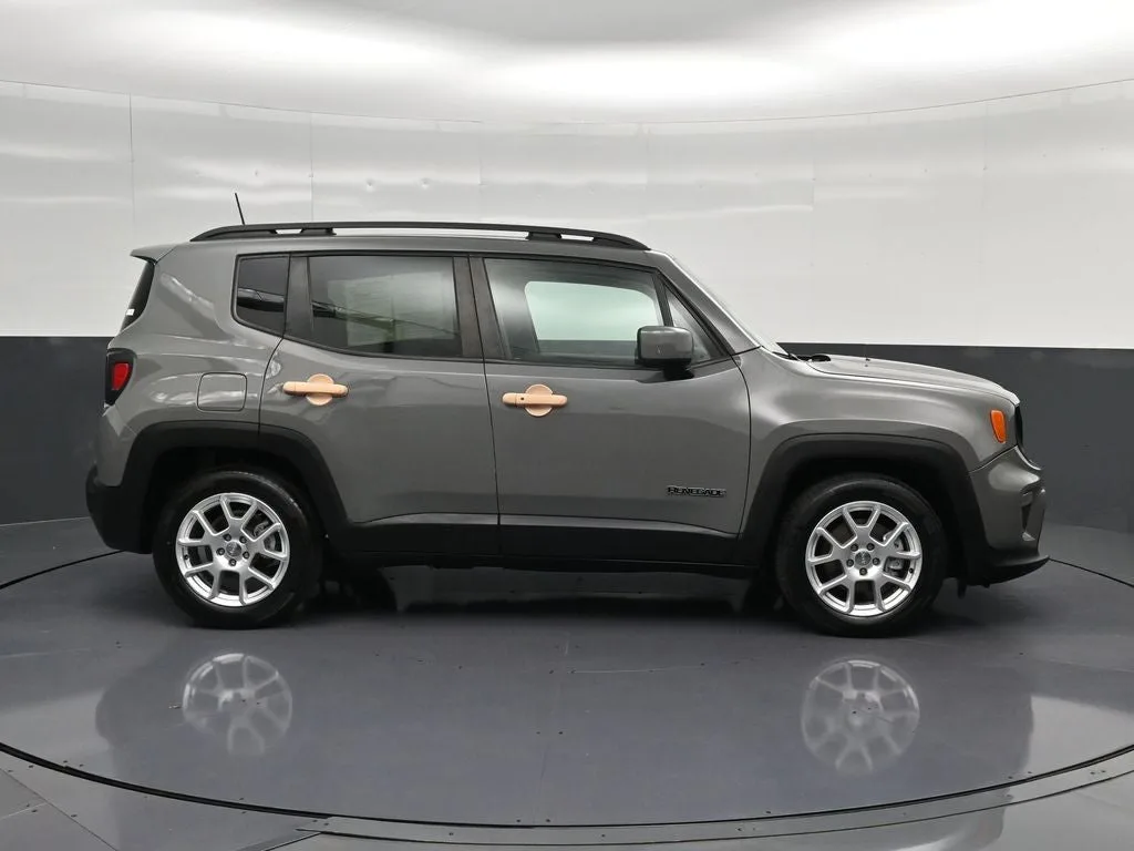 2020 Jeep Renegade Latitude photo 4