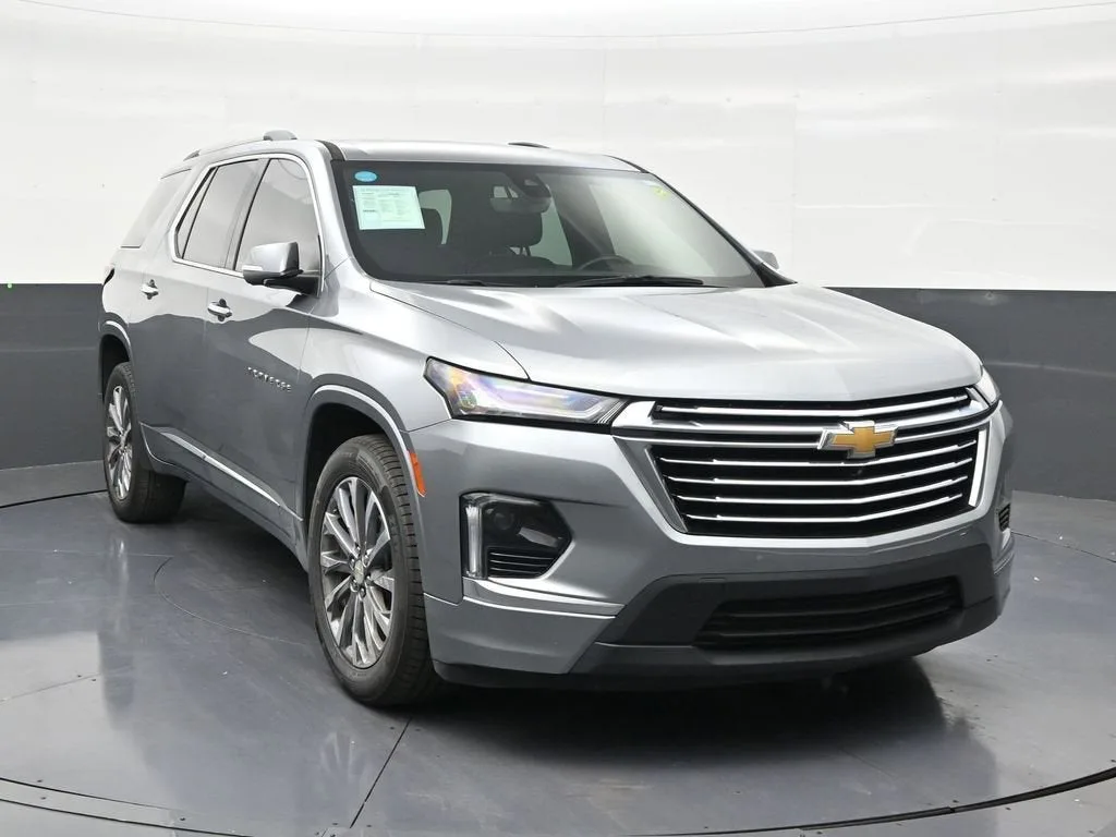 2023 Chevrolet Traverse Premier photo 7