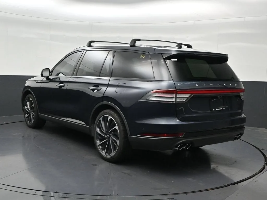 2024 Lincoln Aviator Reserve photo 3