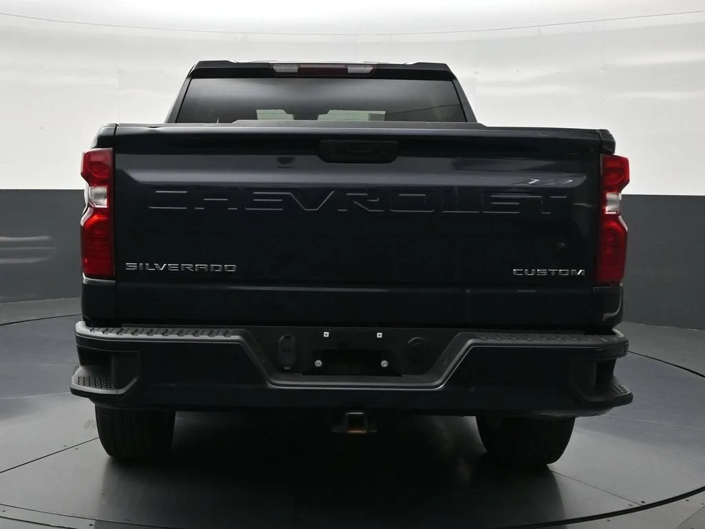 2022 Chevrolet Silverado 1500 Custom photo 4
