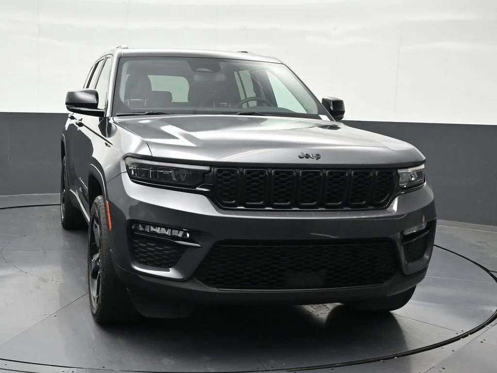 2023 Jeep Grand Cherokee Limited 4x2 photo 8