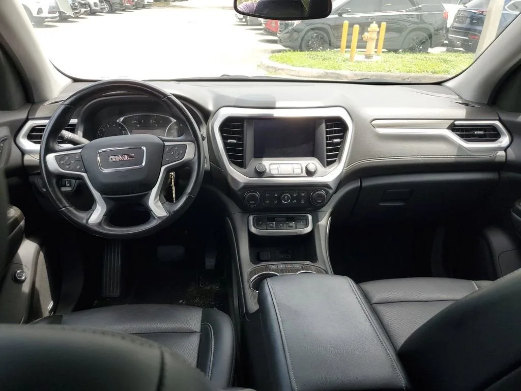2022 GMC Acadia SLT photo 8