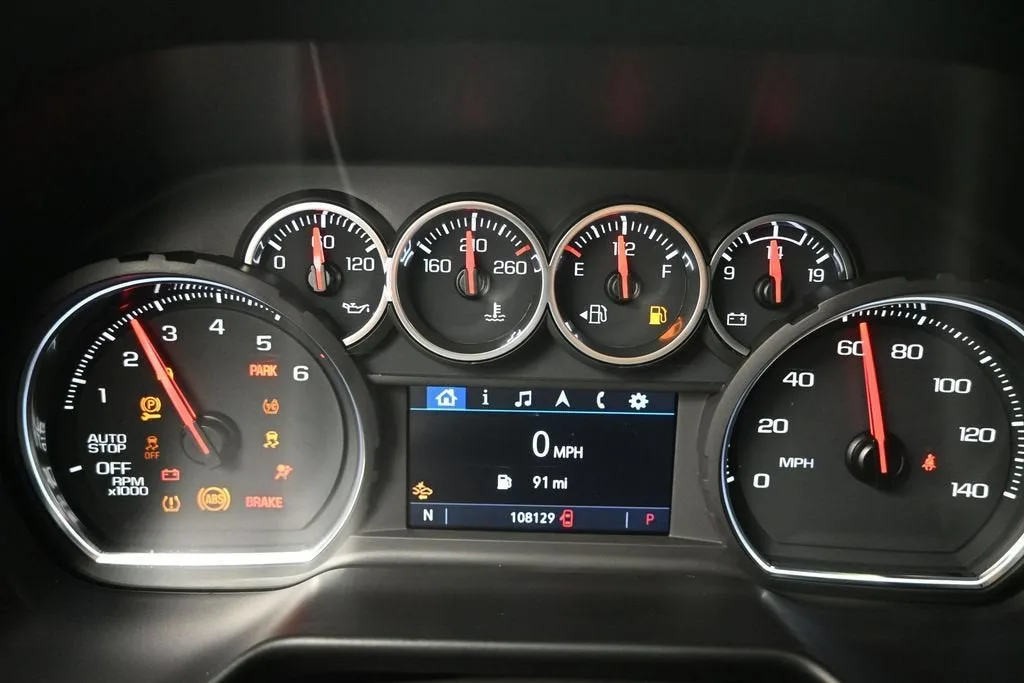 2021 Chevrolet Suburban LS photo 10