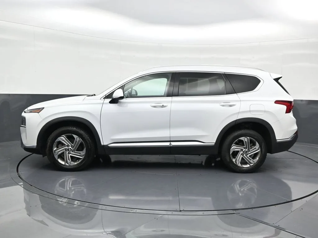 2021 Hyundai Santa Fe SEL photo 2