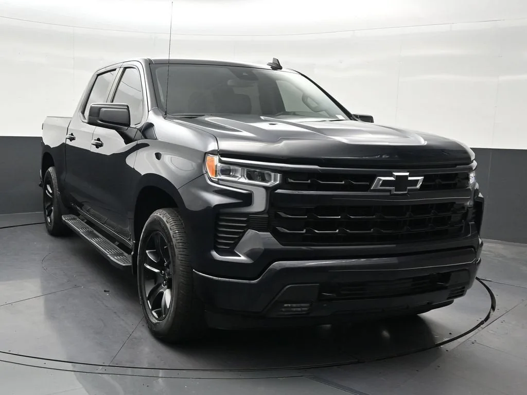 2023 Chevrolet Silverado 1500 RST photo 8