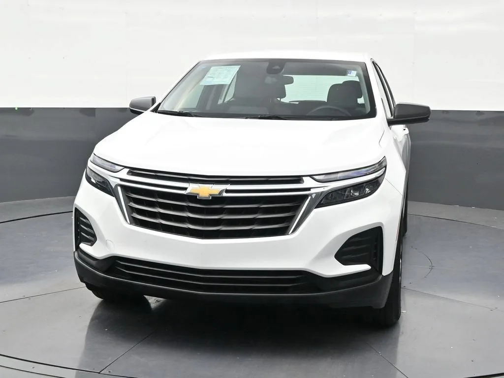 2024 Chevrolet Equinox LS photo 8