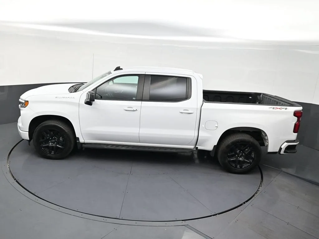 2022 Chevrolet Silverado 1500 RST photo 12