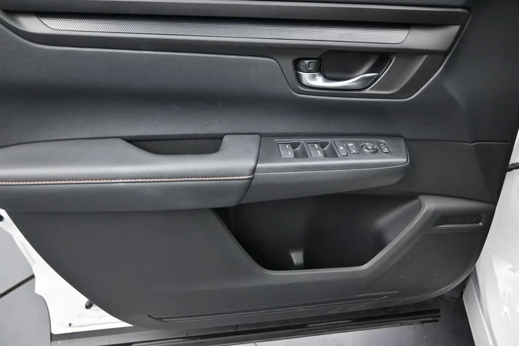 2024 Honda CR-V Hybrid Sport photo 10