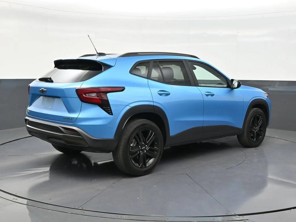 2025 Chevrolet Trax ACTIV photo 5
