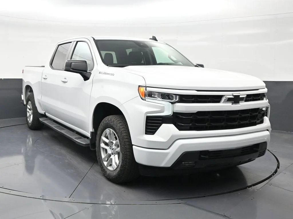 2024 Chevrolet Silverado 1500 RST photo 7