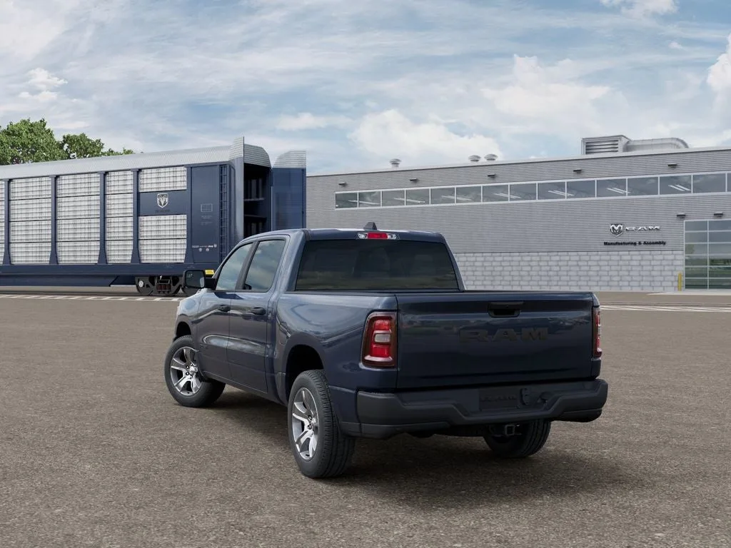 2025 RAM 1500 Tradesman photo 3