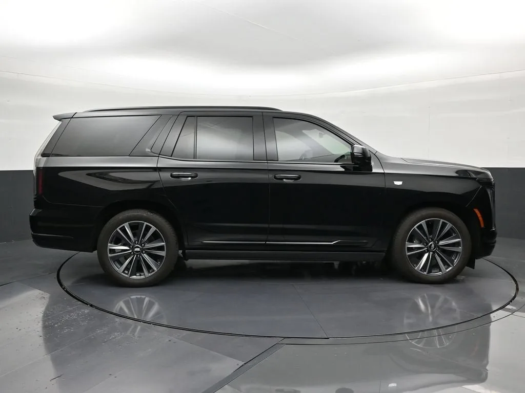 2026 Cadillac Escalade Sport photo 6