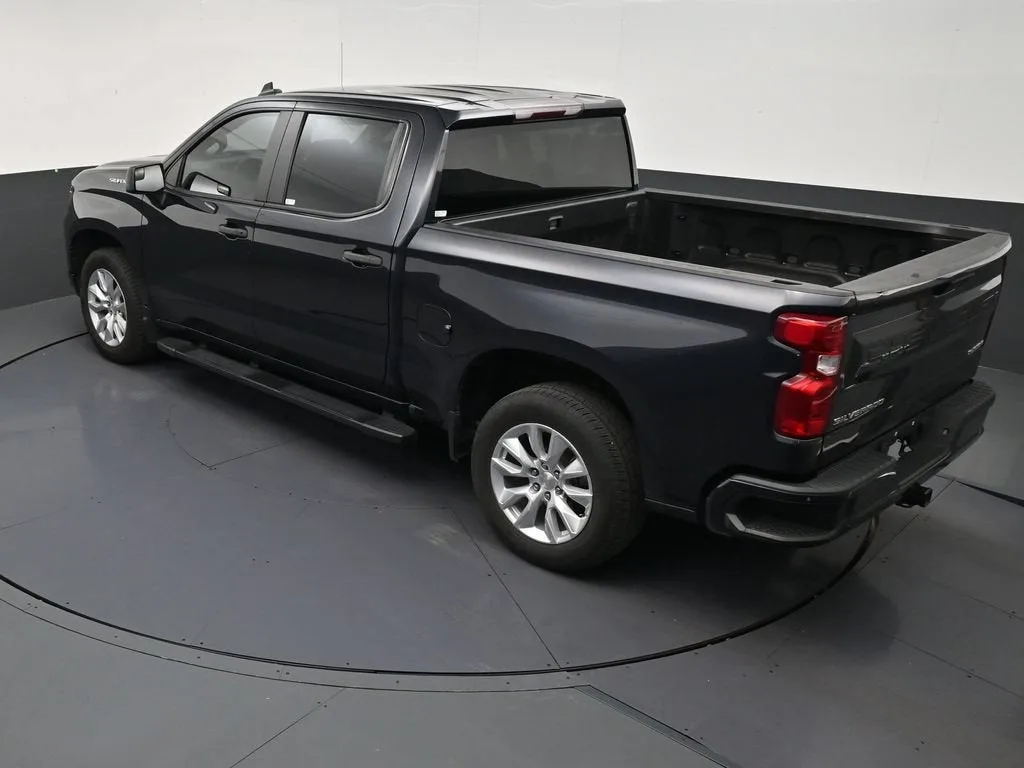 2022 Chevrolet Silverado 1500 Custom photo 11