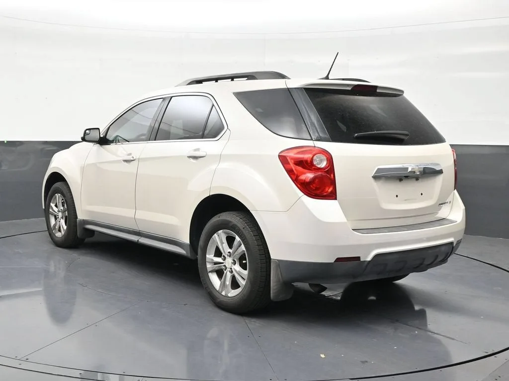 2013 Chevrolet Equinox LT photo 3