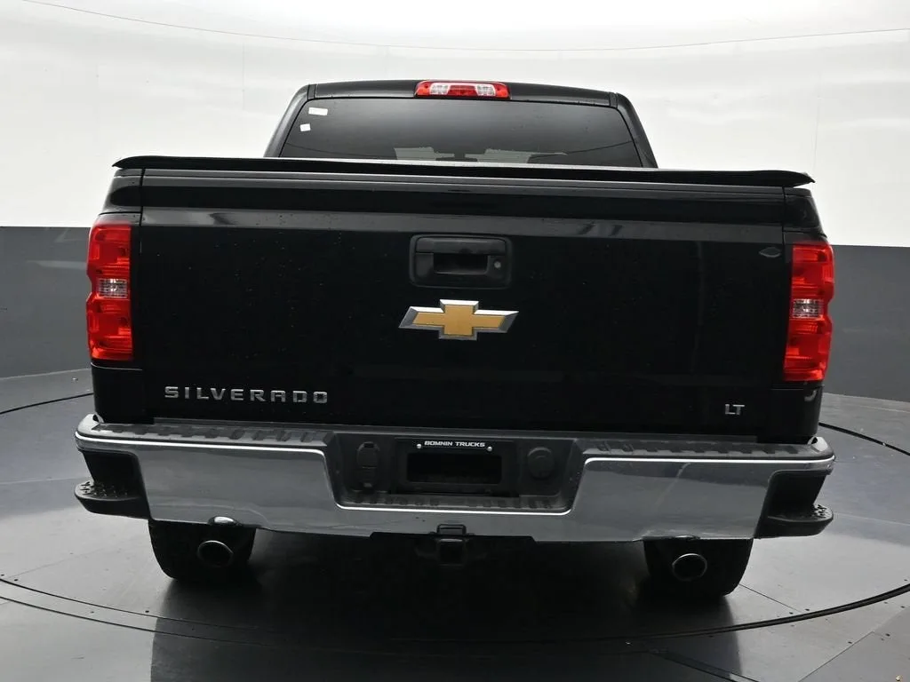2017 Chevrolet Silverado 1500 LT photo 4