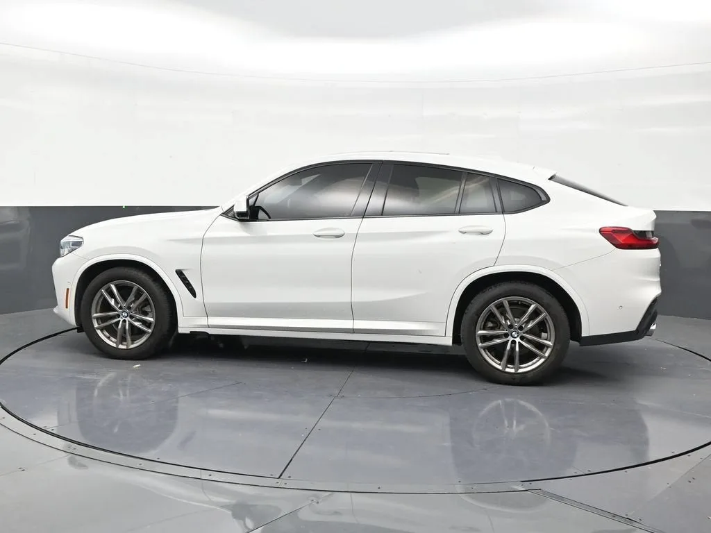 2021 BMW X4 xDrive30i photo 2