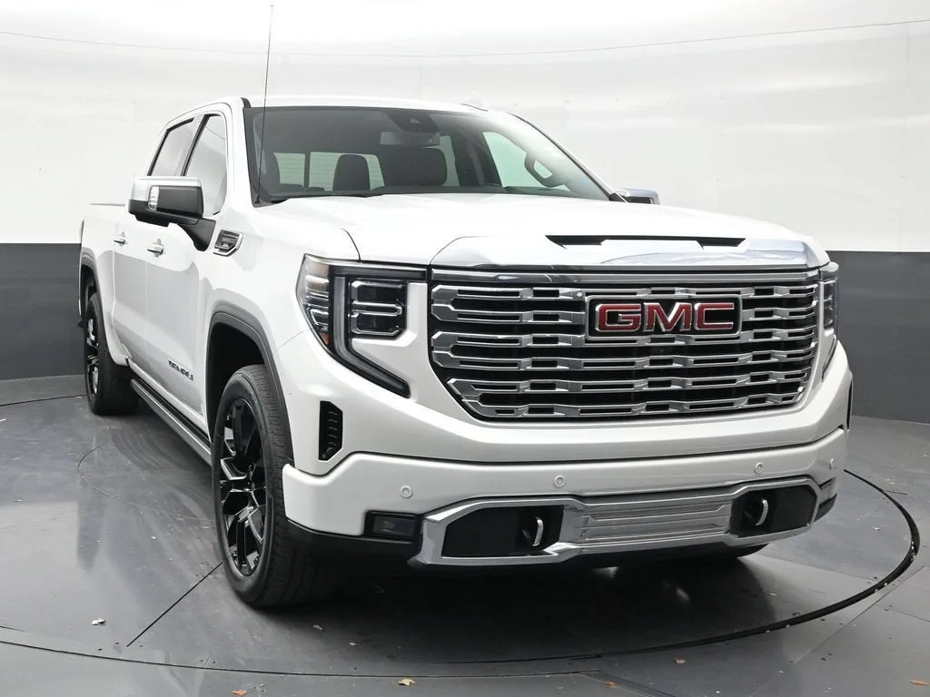 2023 GMC Sierra 1500 Denali photo 7