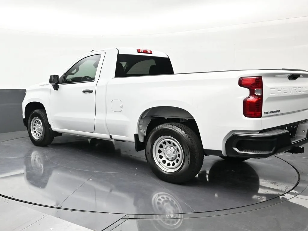 2026 Chevrolet Silverado 1500 WT photo 3
