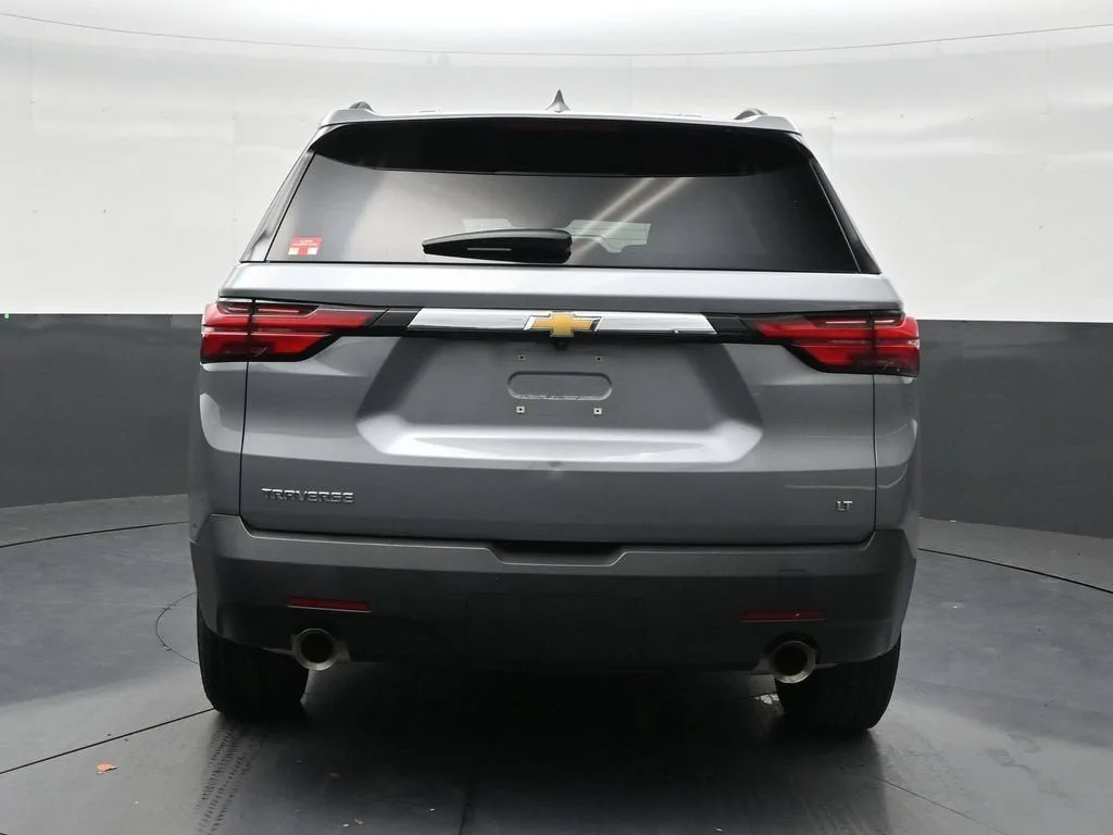 2023 Chevrolet Traverse LT Cloth photo 4