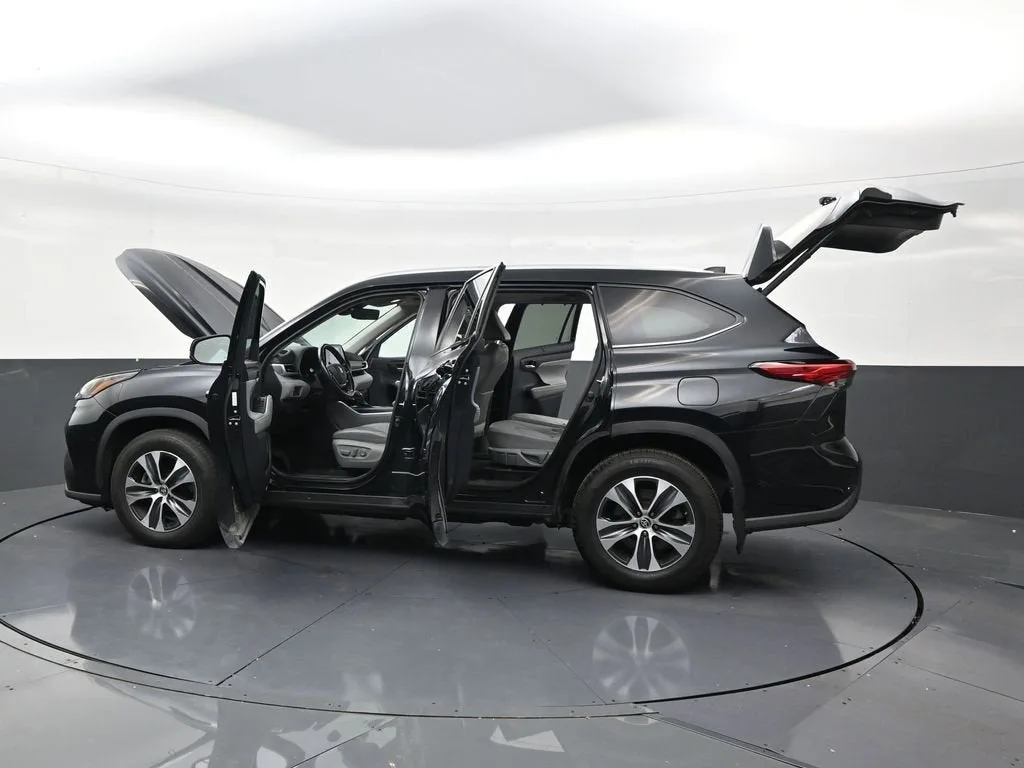 2021 Toyota Highlander Hybrid XLE photo 30