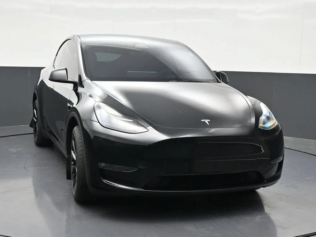 2023 Tesla Model Y Long Range photo 7