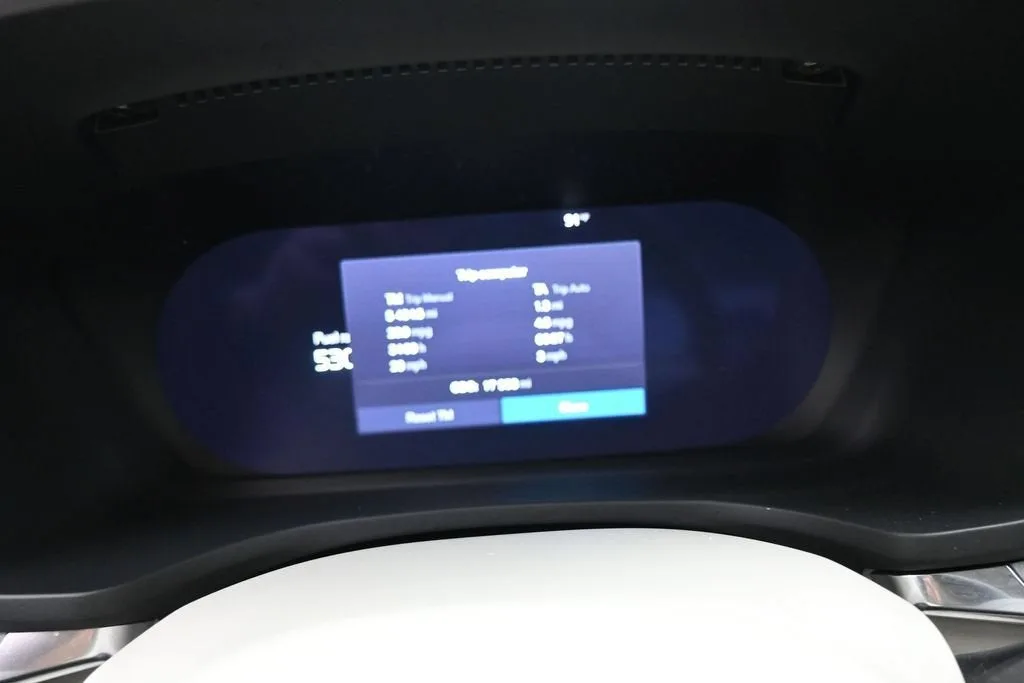 2024 Volvo S60 B5 Plus Dark Theme photo 12