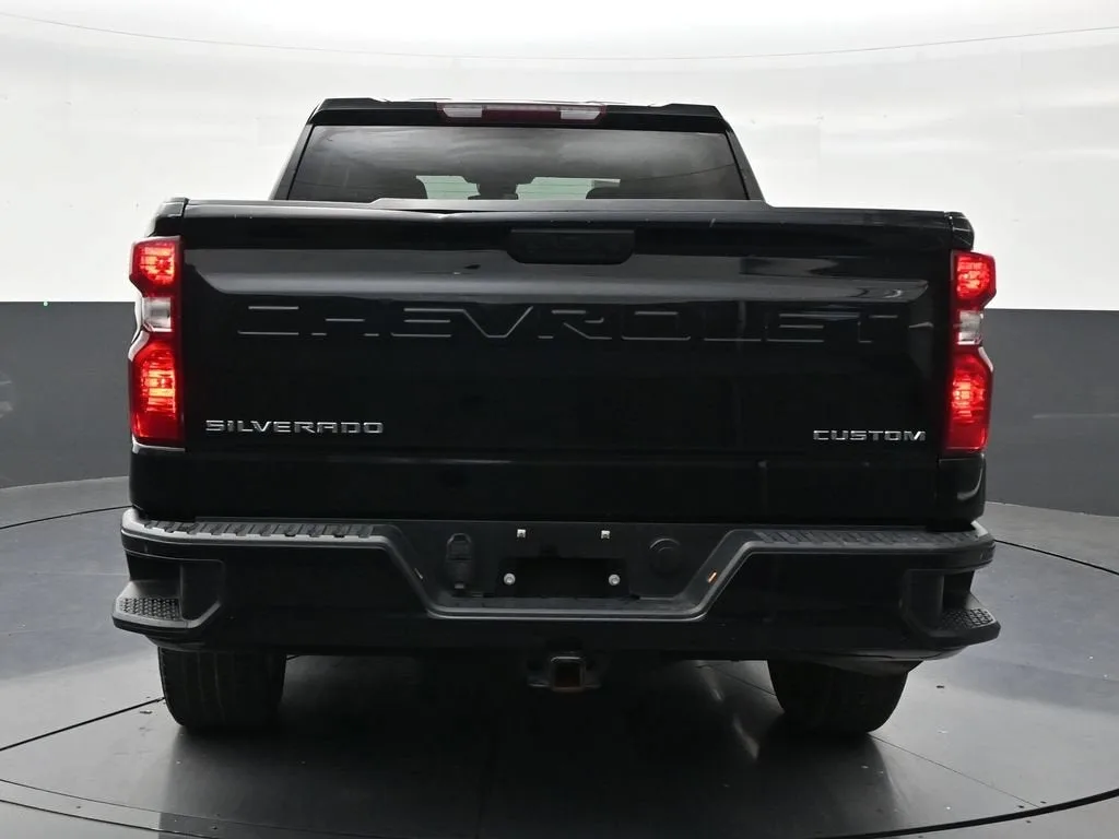 2024 Chevrolet Silverado 1500 Custom photo 4