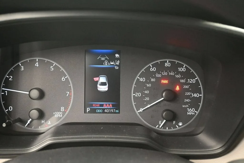 2025 Toyota Corolla LE photo 11