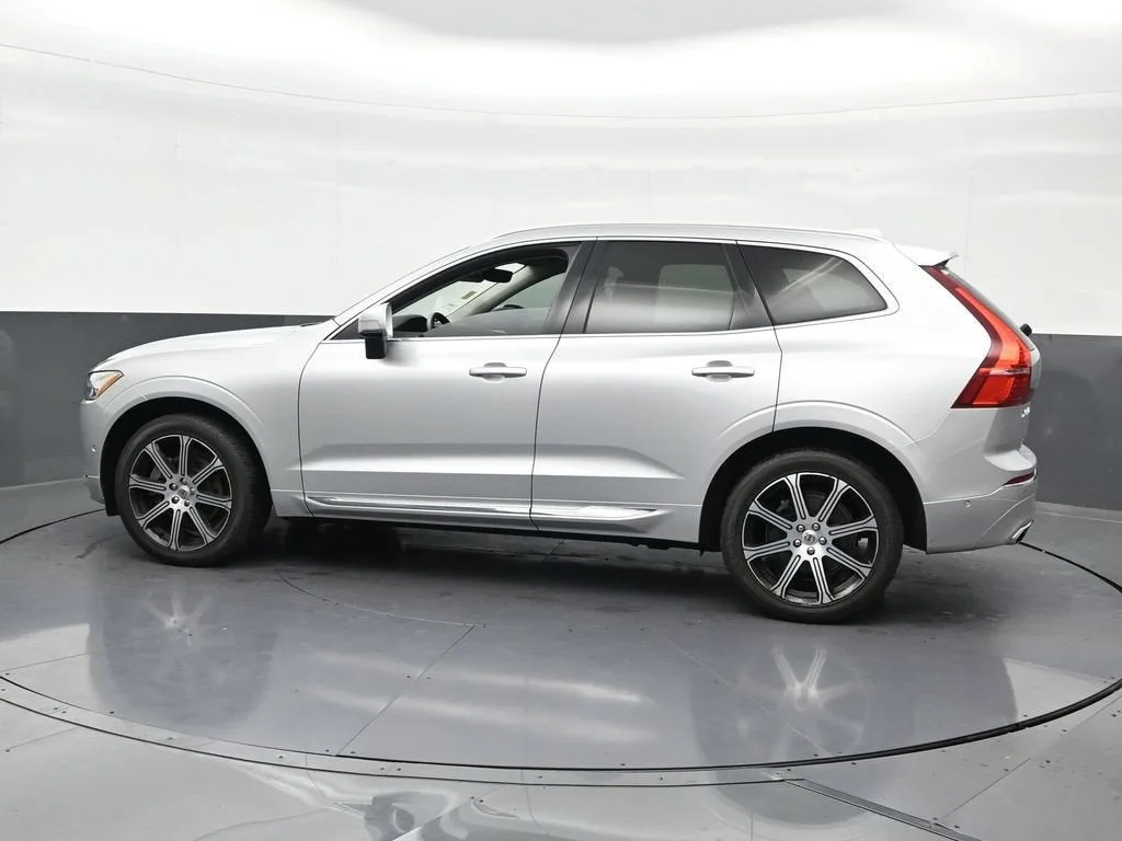 2020 Volvo XC60 Inscription photo 2