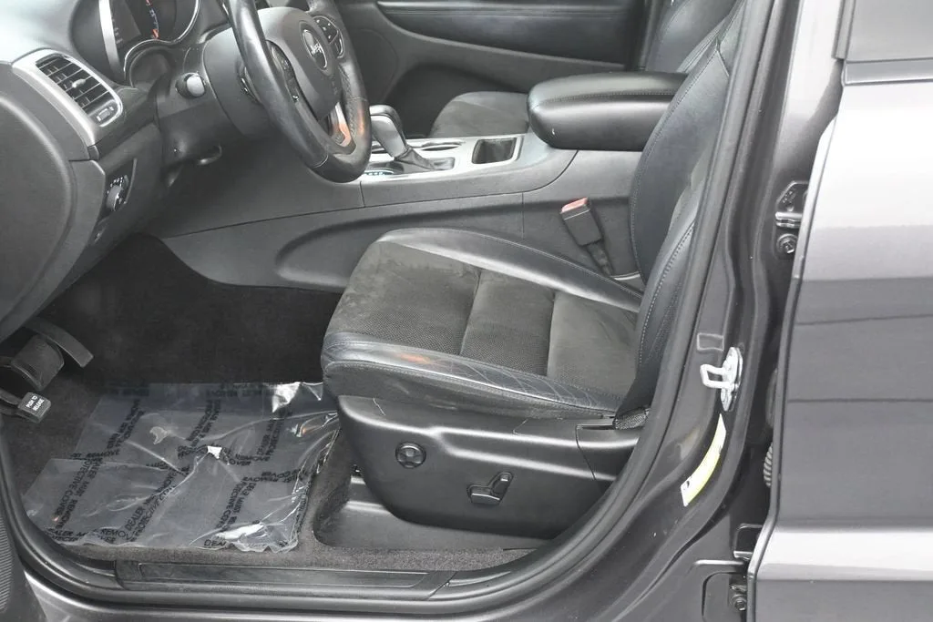 2019 Jeep Grand Cherokee Altitude 4x2 photo 10