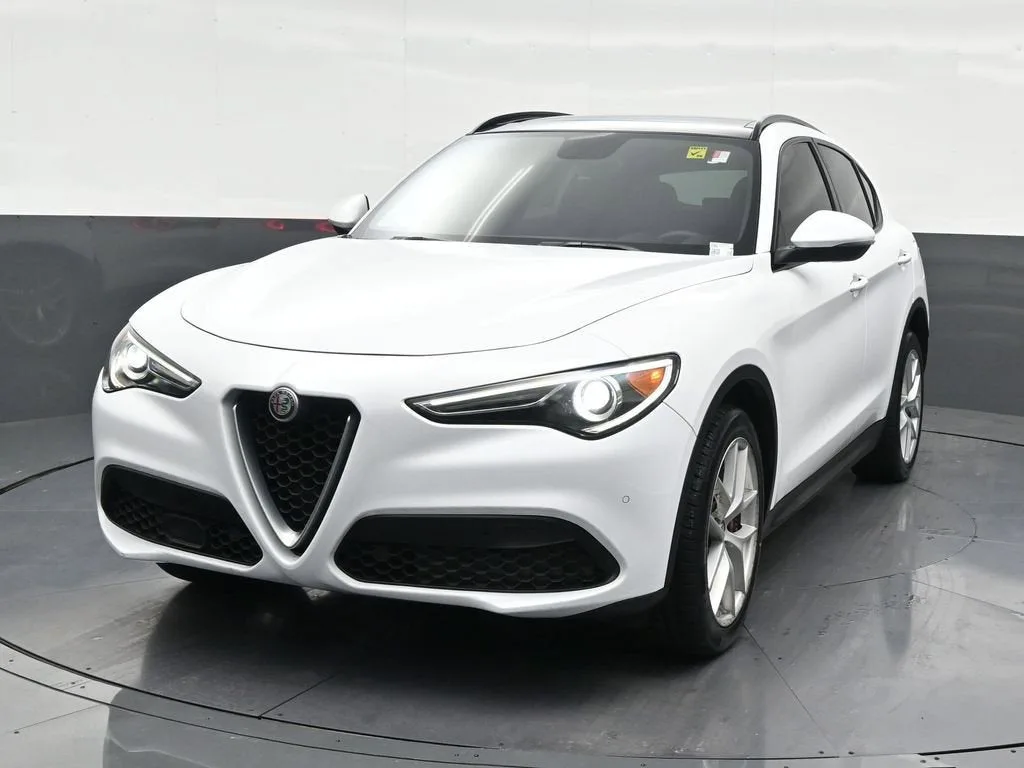 2019 Alfa Romeo Stelvio Ti Sport AWD photo 9