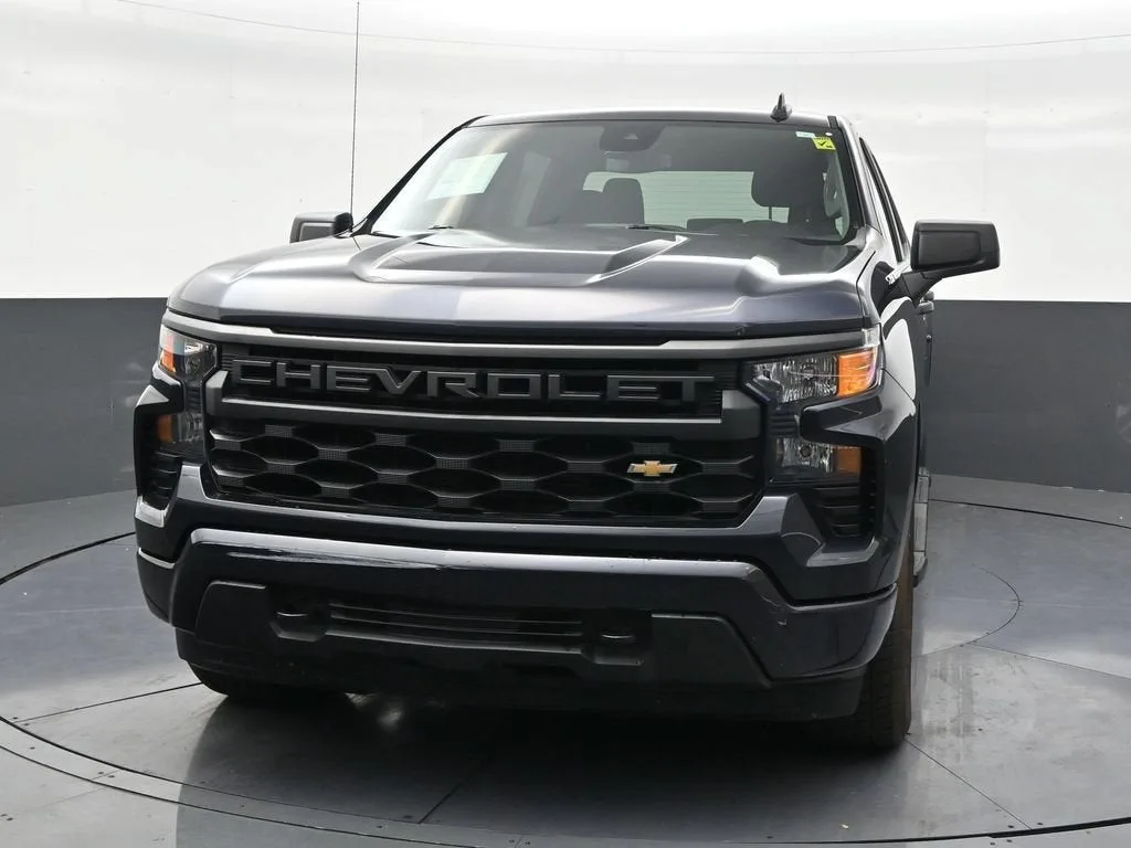 2023 Chevrolet Silverado 1500 Custom photo 8