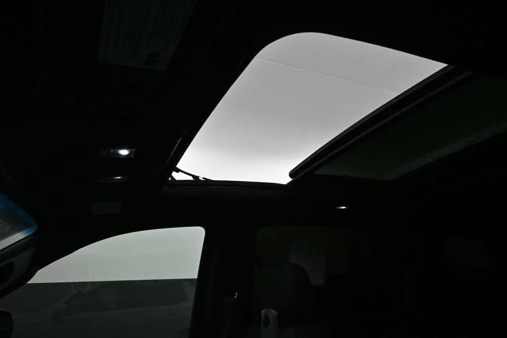 2022 Chevrolet Tahoe RST photo 12
