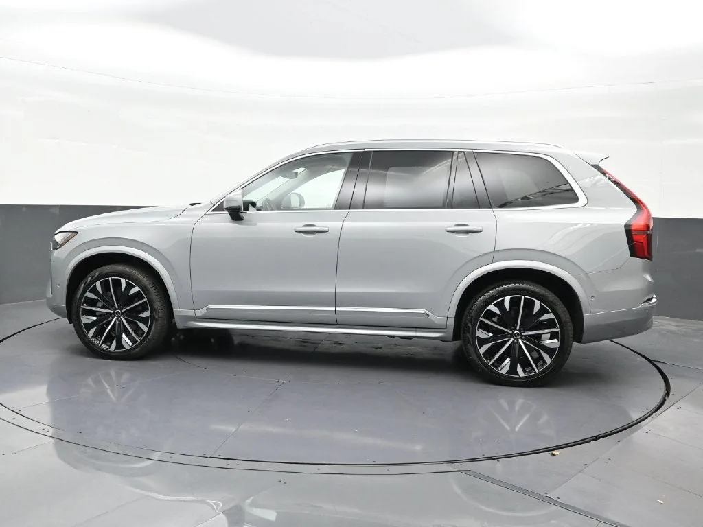 2026 Volvo XC90 Ultra photo 2