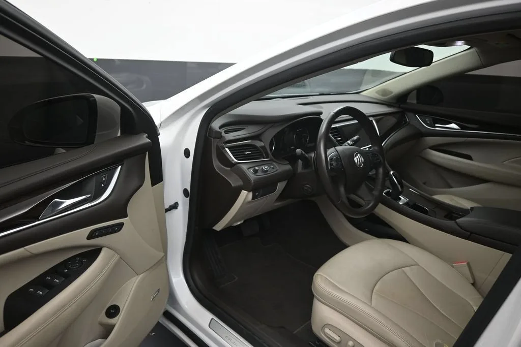 2019 Buick LaCrosse Essence photo 10