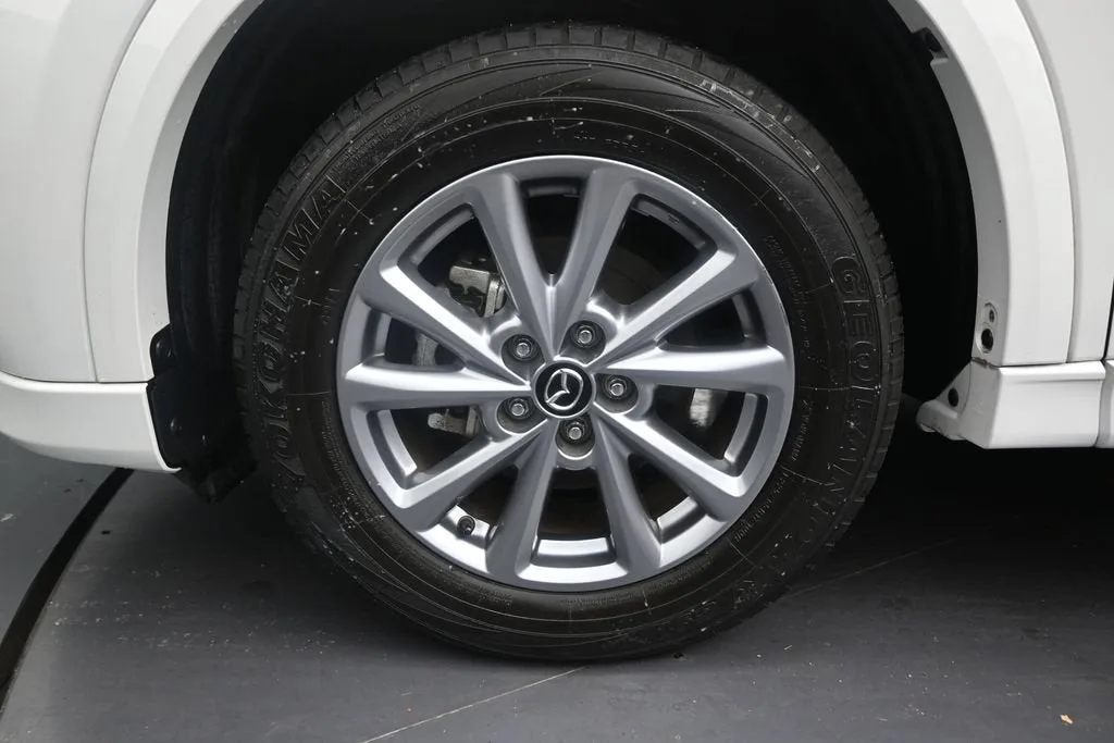 2024 Mazda CX-5 2.5 S Preferred photo 10