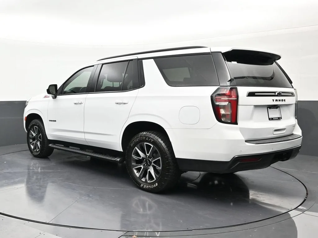 2024 Chevrolet Tahoe Z71 photo 3