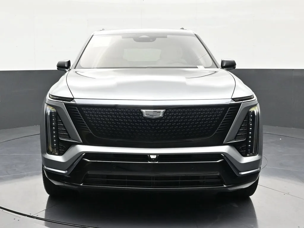 2026 Cadillac VISTIQ Sport photo 8