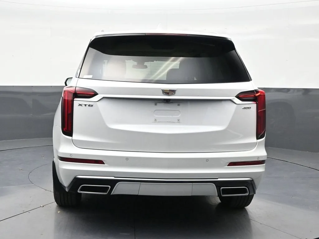 2025 Cadillac XT6 Premium Luxury photo 4