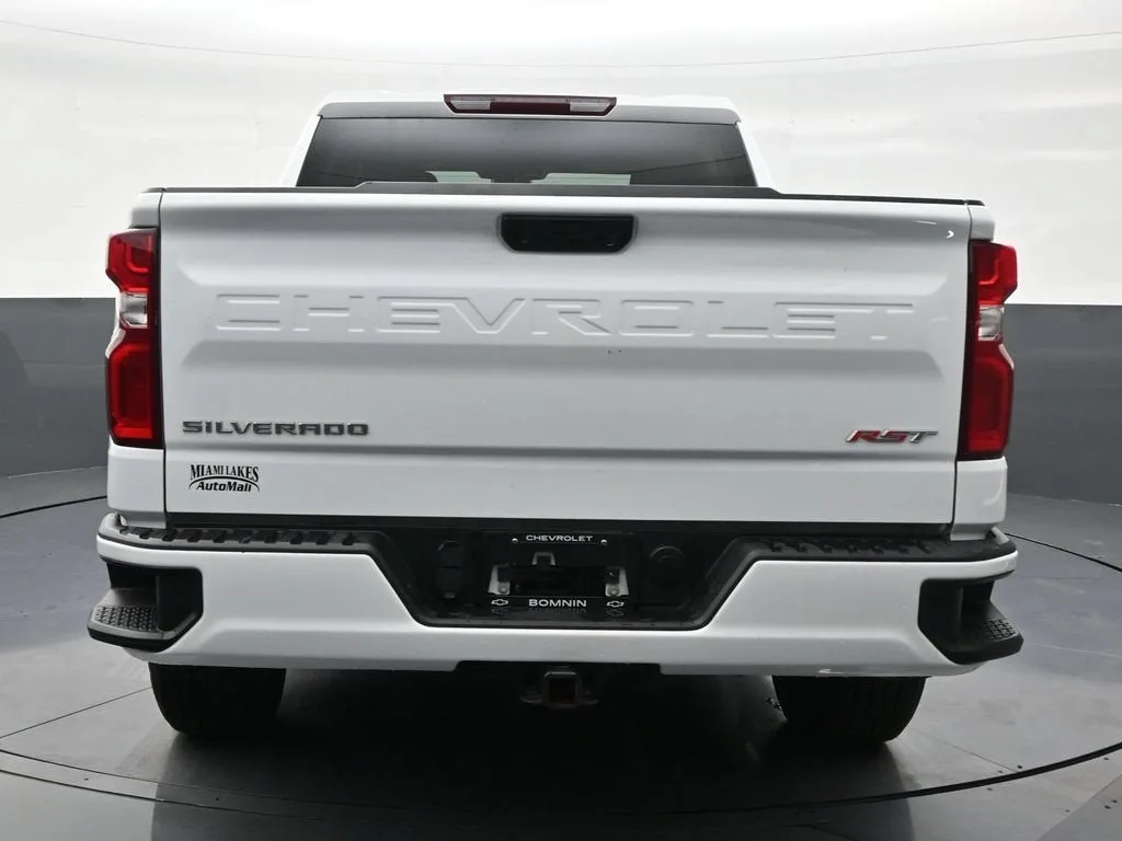 2022 Chevrolet Silverado 1500 RST photo 4