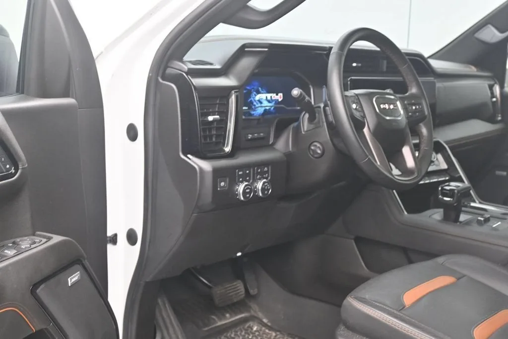 2023 GMC Sierra 1500 AT4 photo 11