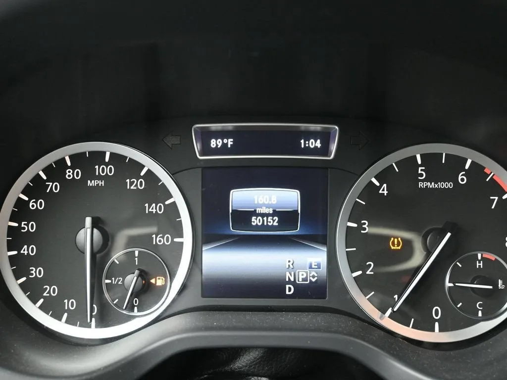 2019 INFINITI QX30 SPORT photo 12