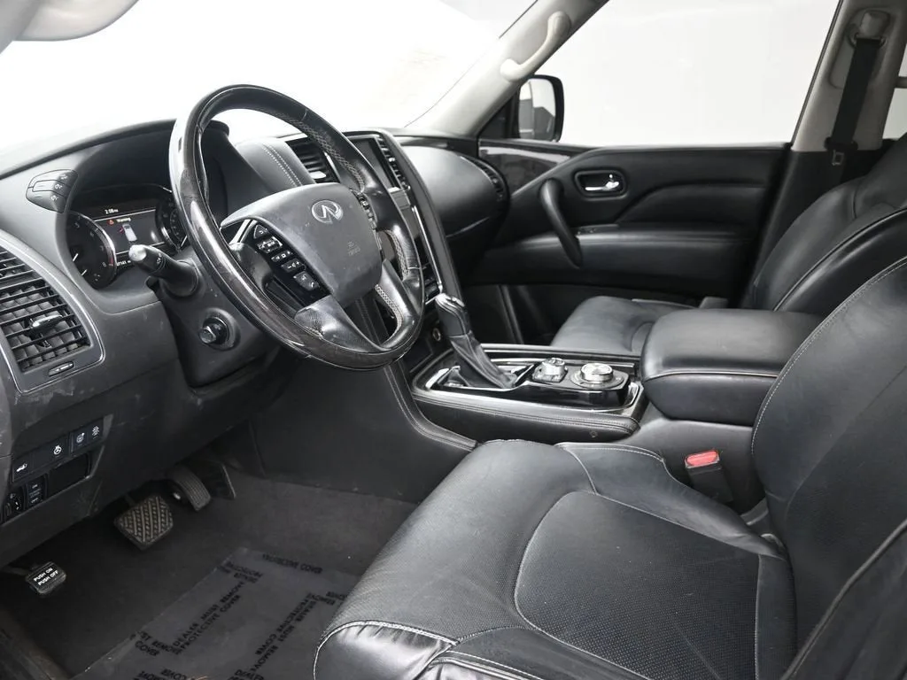 2020 INFINITI QX80 LUXE photo 12